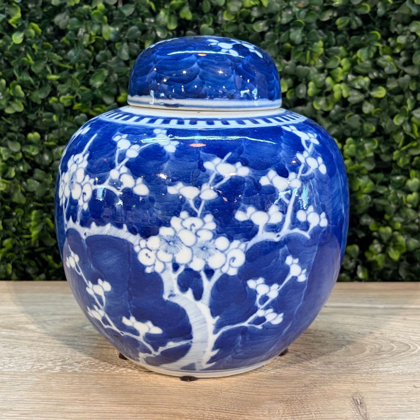 VTG Chinese Blue & White Jar,7.5"H x 6.5"W