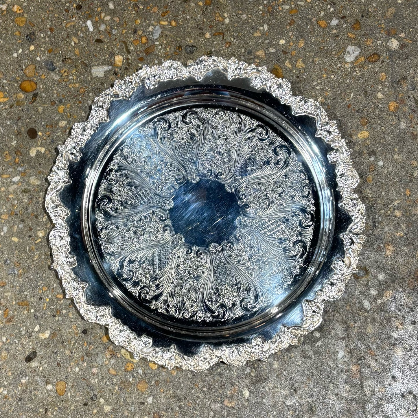 Sheridan Silverplate Round Platter 15" D x 1" H