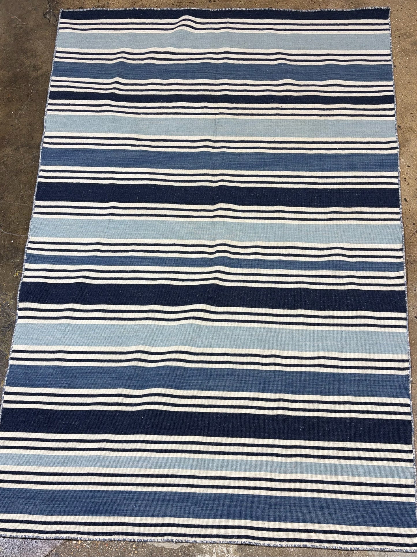 Pura Vida Salada Dhurrie Rug, Blues/White, 5'W x 8'L