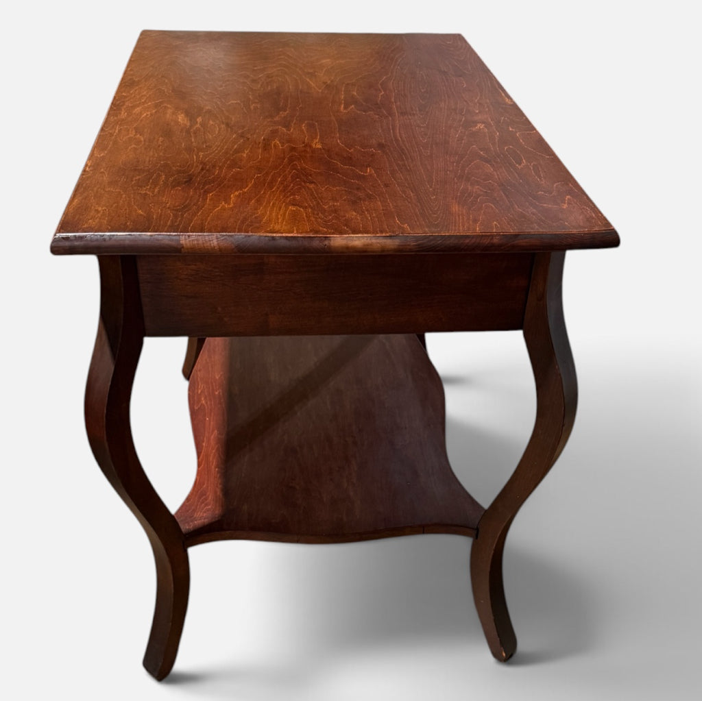 VTG Accent Table w/Cabriole legs