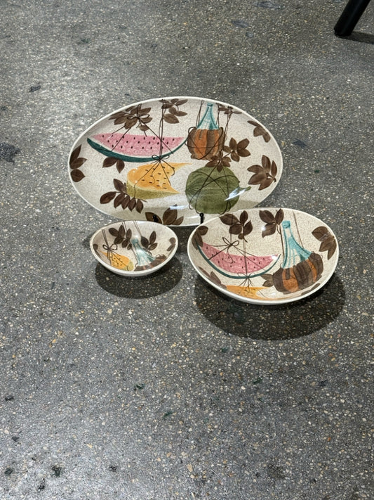 MCM Red Wing Tampico pattern, asstd serving pieces