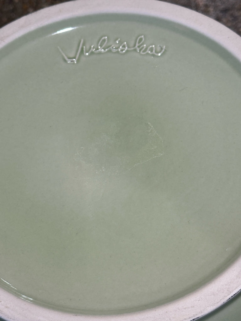 Jaliska Berry & Thread bowl, pistachio, 9.5"W x 9.5"D x 6"H