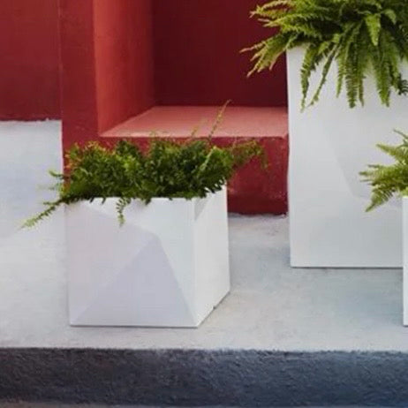 Faz Cube Planter, 15.75"W x 15.75"D x 15.75"H