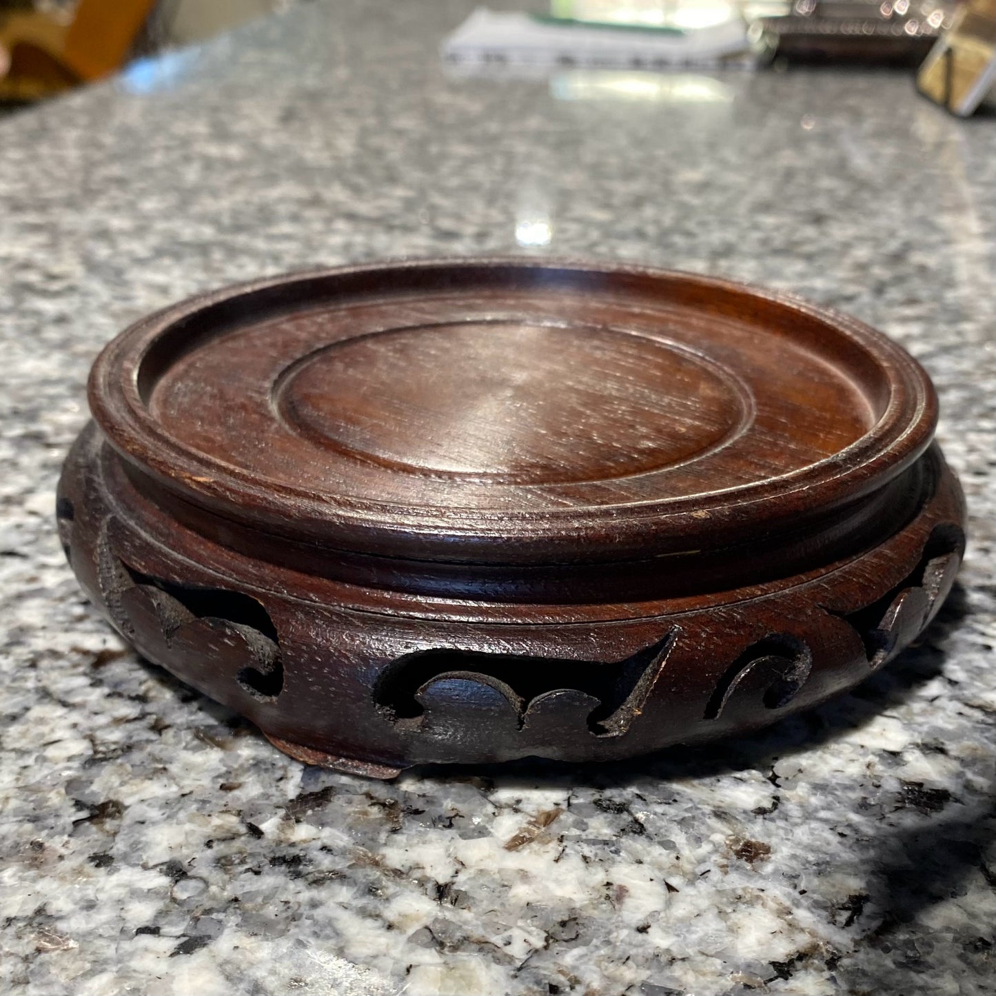 Vintage Display Stand, 7.25"D x 4"H