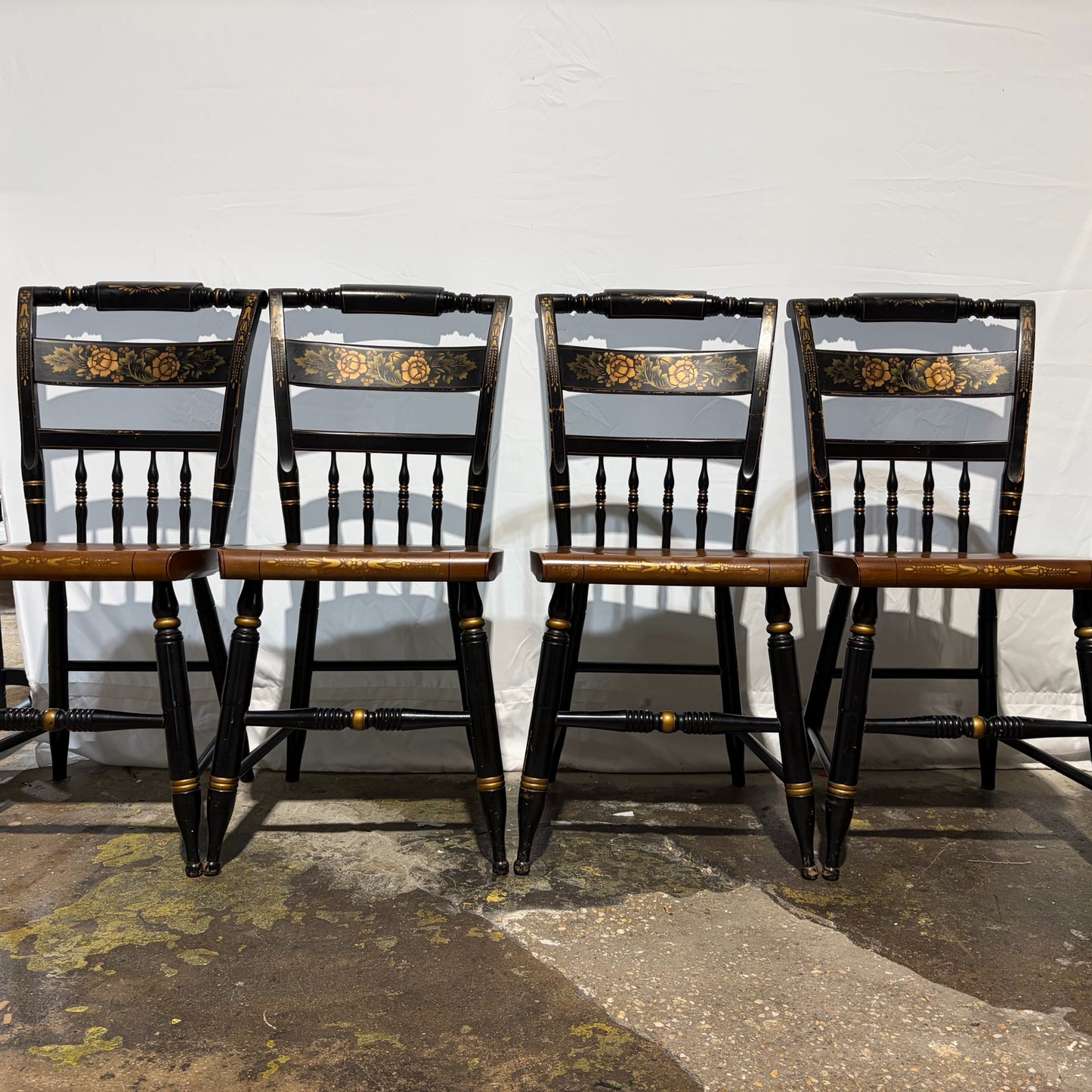 SET of 4 VTG Hitchcock Harvest Stencil Side Chairs, 34"H x 16"W x 16"D