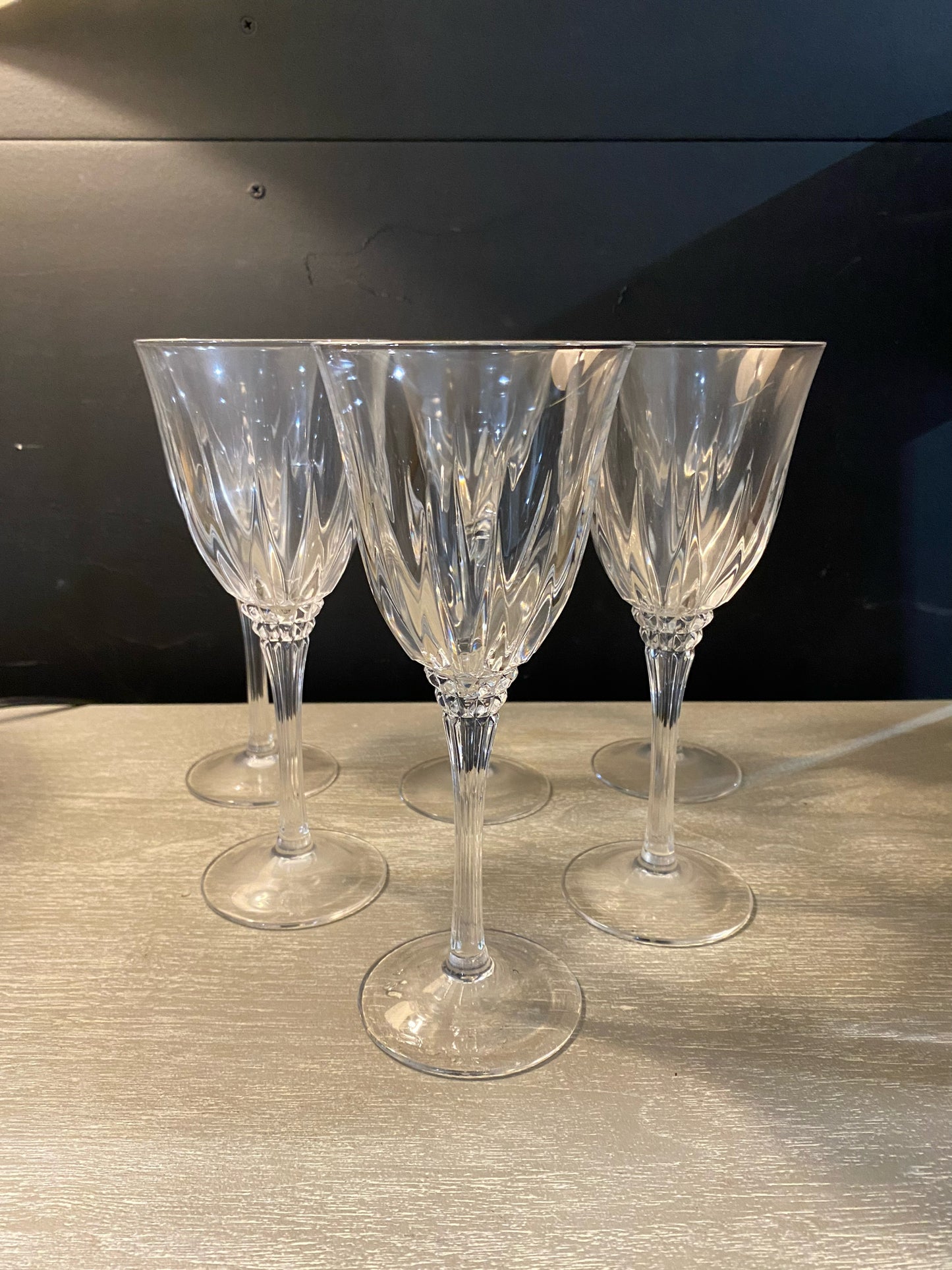 Cristal D'arques Castel Wine Gl, Set of 5, 8.6"H x 3.5"Dia