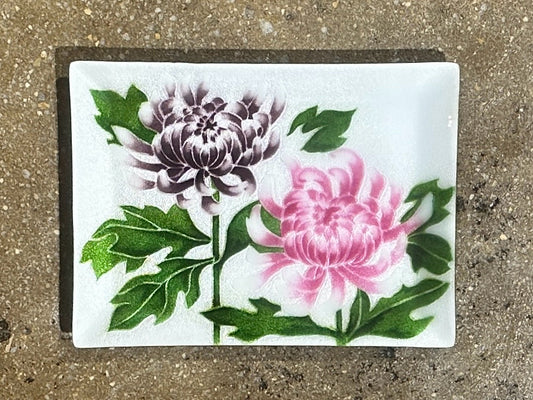 Enamled decorative plate, flower, 9.25"W x 7"H