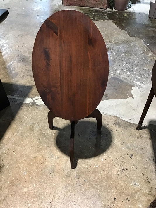 Antique Oval Tilt Top Table 21" W x 15" D x 26" H