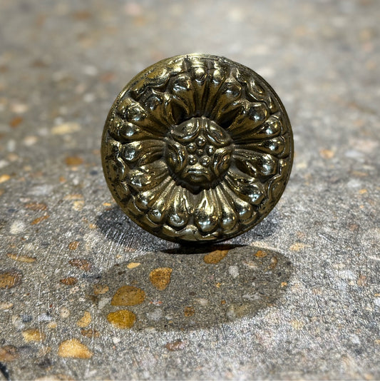 Vintage brass rosette tie back, 2.5"dia
