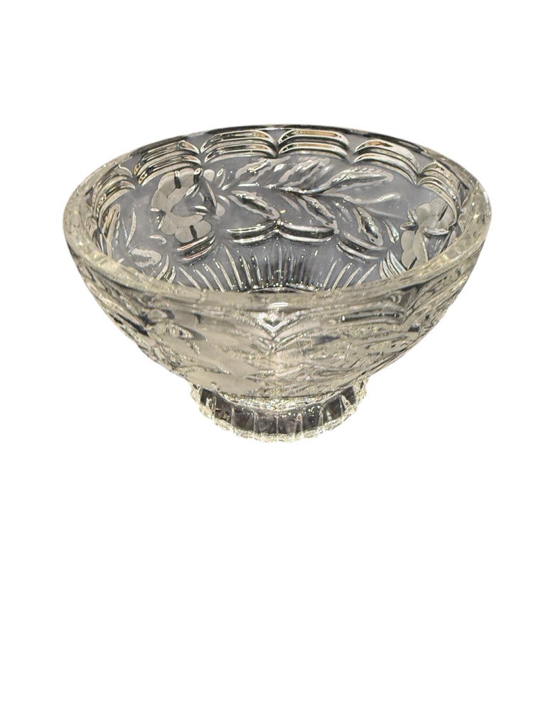 Cut/etched crystal bowl, 6.5"dia x 4.5"h