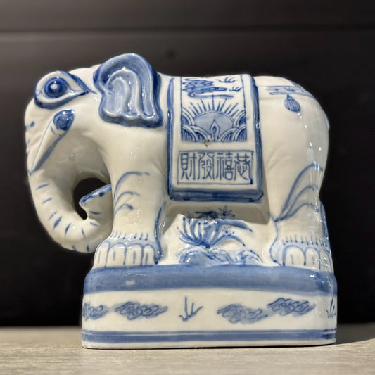 B/W Elephant Plant Holder 9" W x 5" D x 8" H