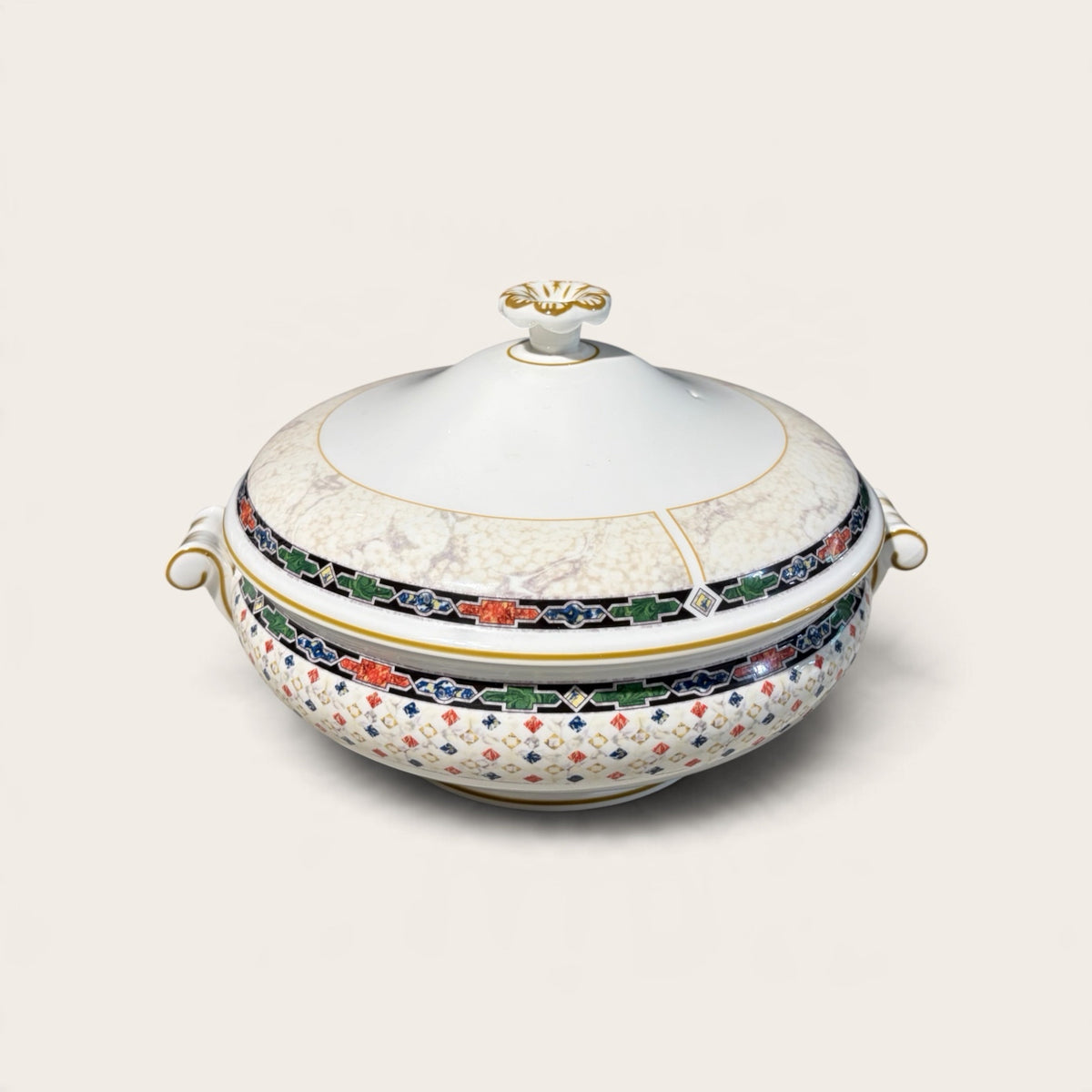 VTG Wegdwood Harlequin Covered Tureen, Bone China, 10"W x 8.5"D x 6.25"H