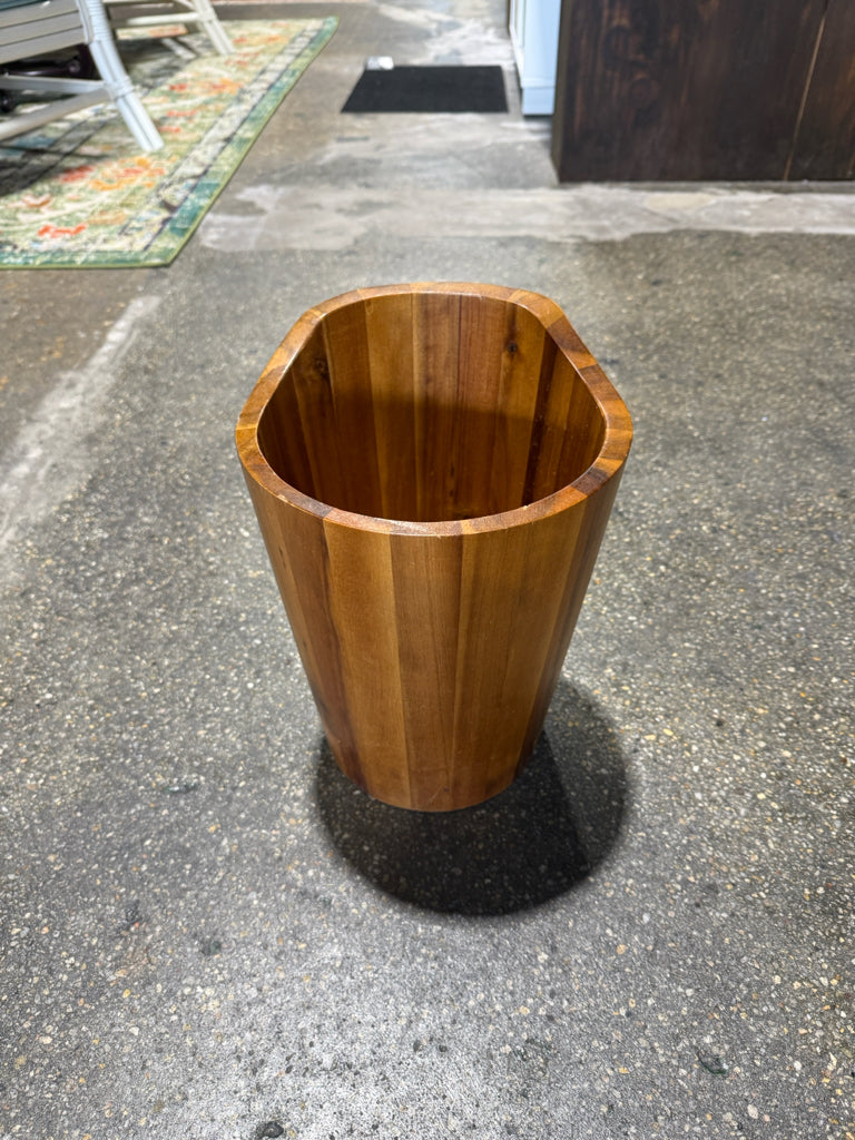 MCM style wood wastebin, 9"DIA x 12"H