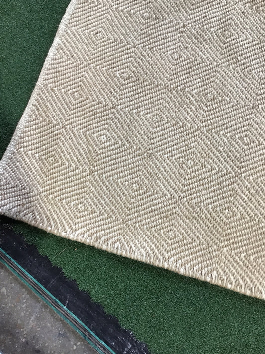 Natural Fiber Diamond Pattern Rug 11'x7'9"