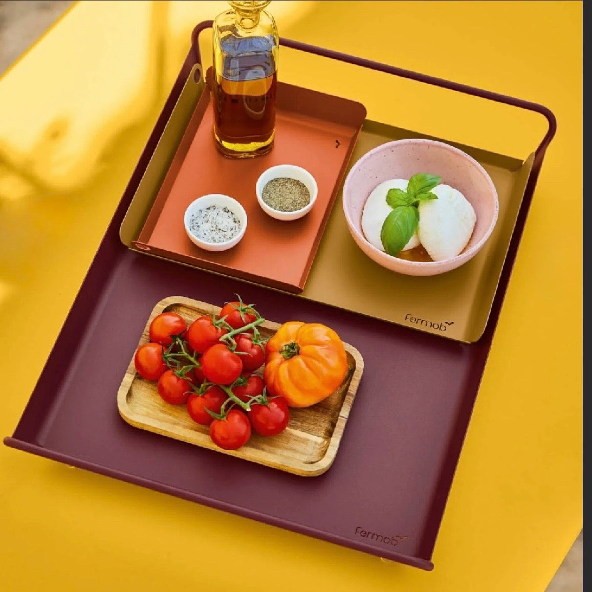 Alto Metal Tray with Open Handles, Black Cherry (Textured)
