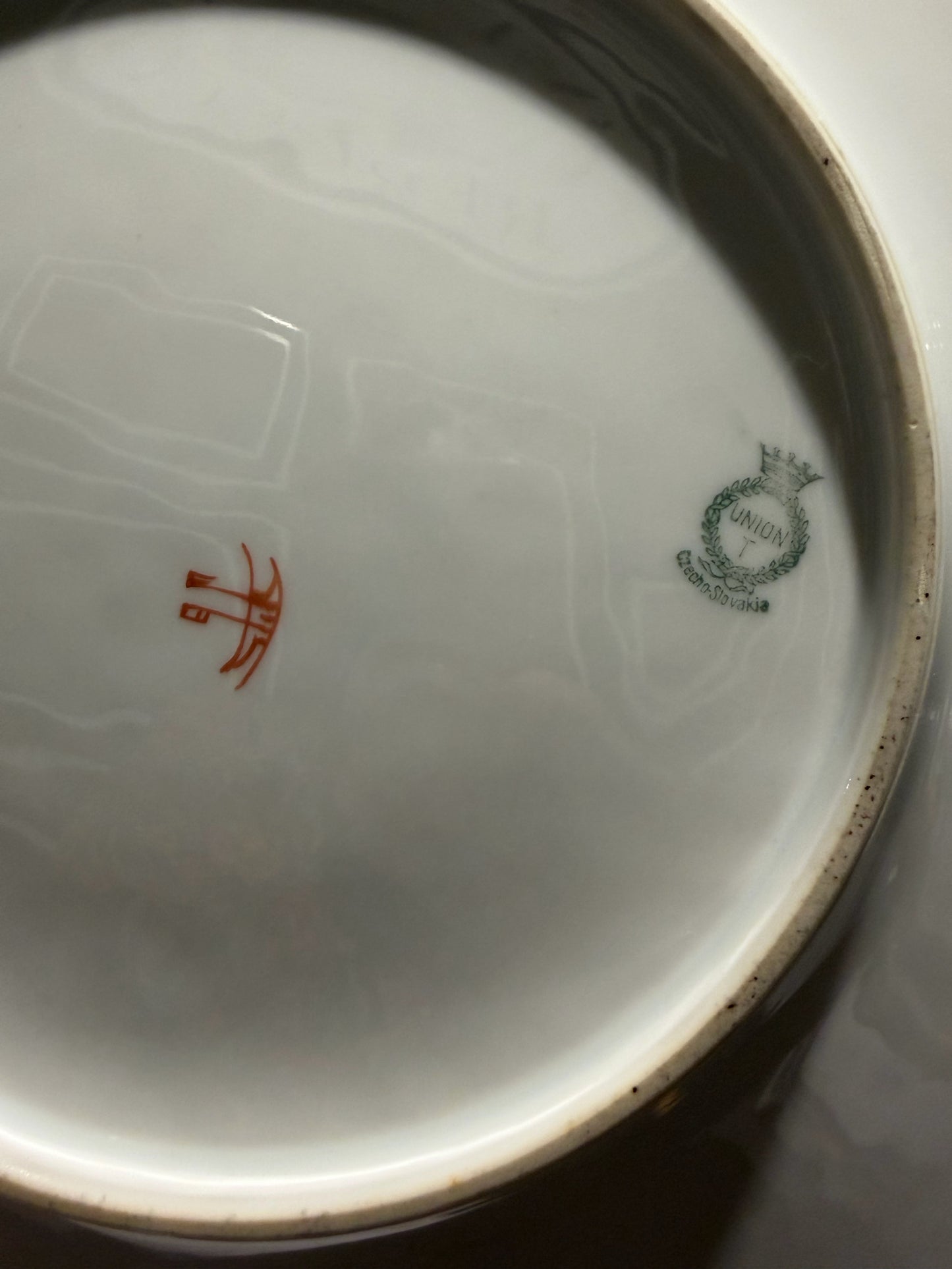 1920's Union T Porcelain Plate, 11"Dia