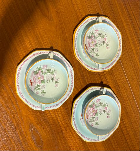 SET 3 Calyx Ware Soup Bowls & Saucers 7" D