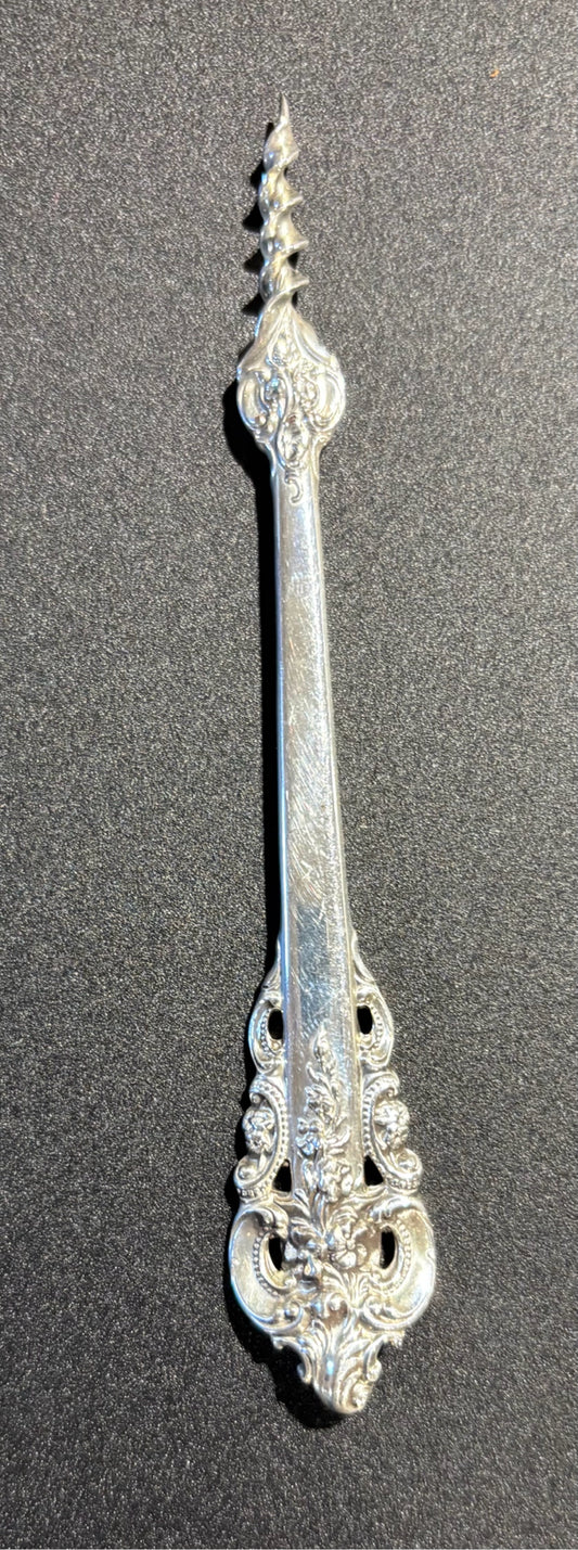 Wallace Grand Baroque Butter Pick 5" L x .75" W