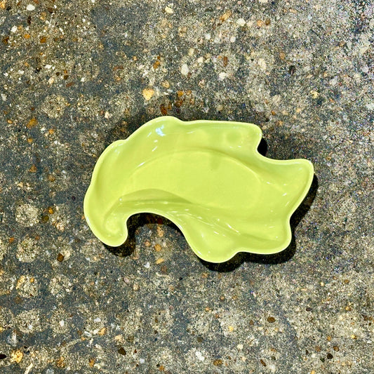 MCM Decorative Oak Leaf Dish, Light Green, 9.5" L x 5.5" W x 1.5" H