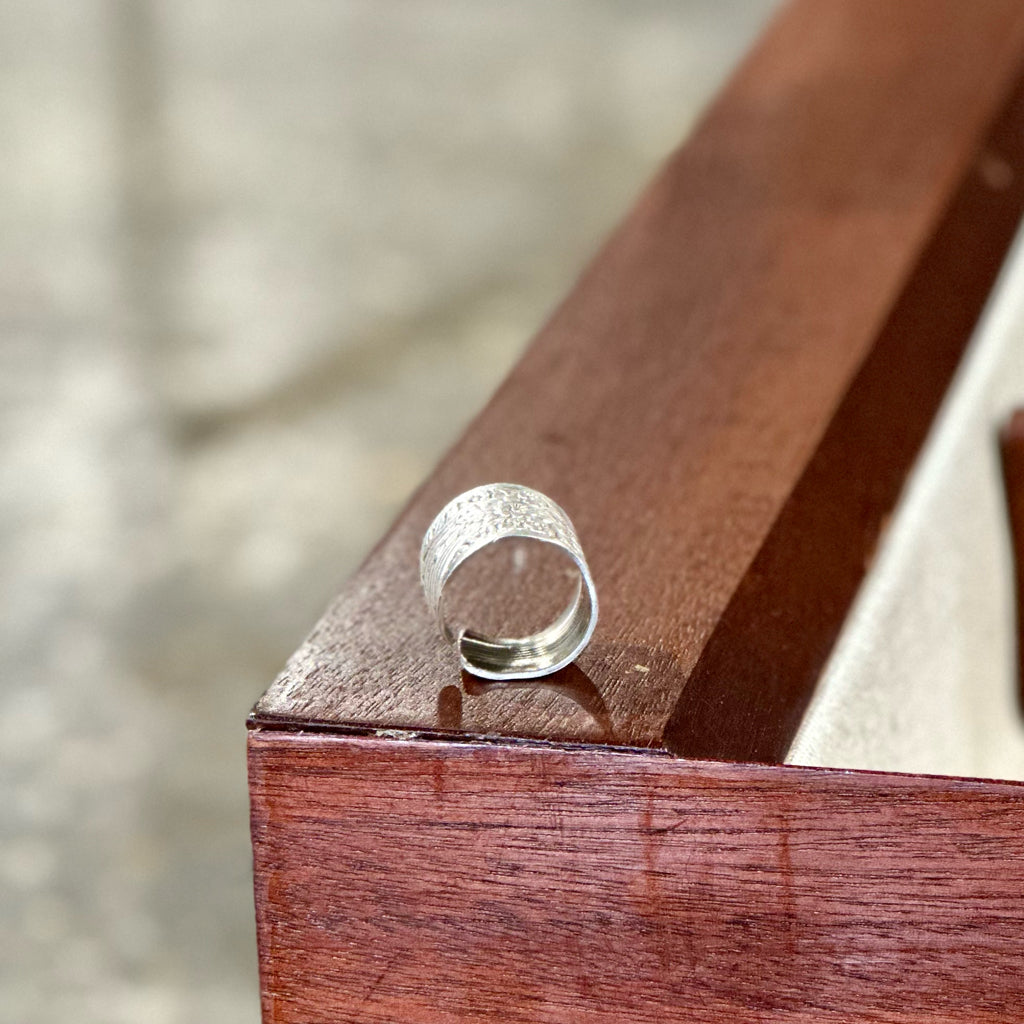 Hollow knife silverplate ring