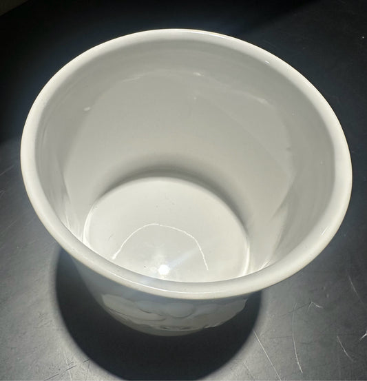 Utensils Ceramic Holder, 6.75" W x 6.75" D x 6.5" H