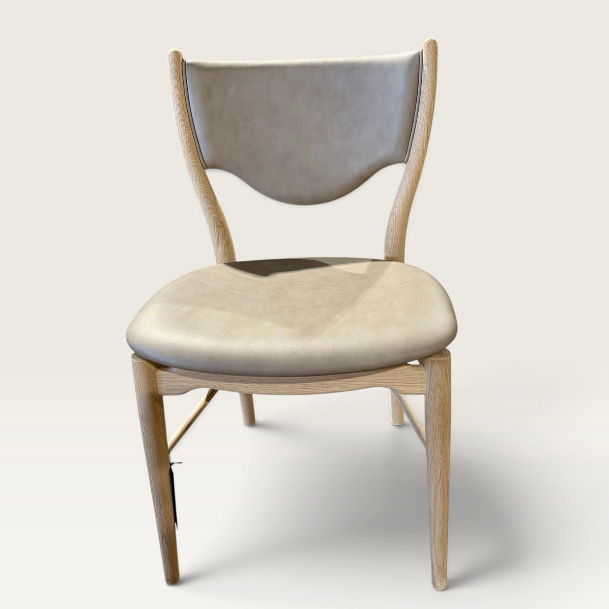 House of Finn Juhl 46 Side Chair, Oak/Burned Grey Leather, 20.5"W x 21"D x 32"H