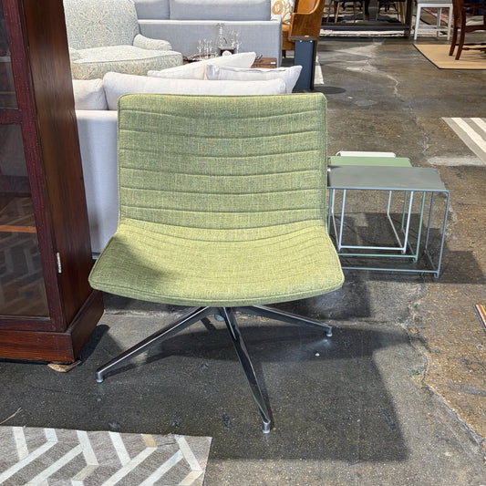 NAT'L Office Furn. GRIN Lounge Swivel Base, 27"W x 31"D x 16" Seat H x 30"H