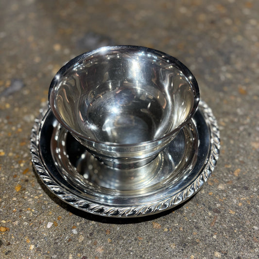 WM Rogers Silverplate Bowl with Plate 7.5" D x 3" H