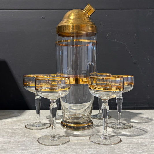 VTG Cocktail Shaker w/6 coupe Glasses, Shaker is 11"H x 4"W