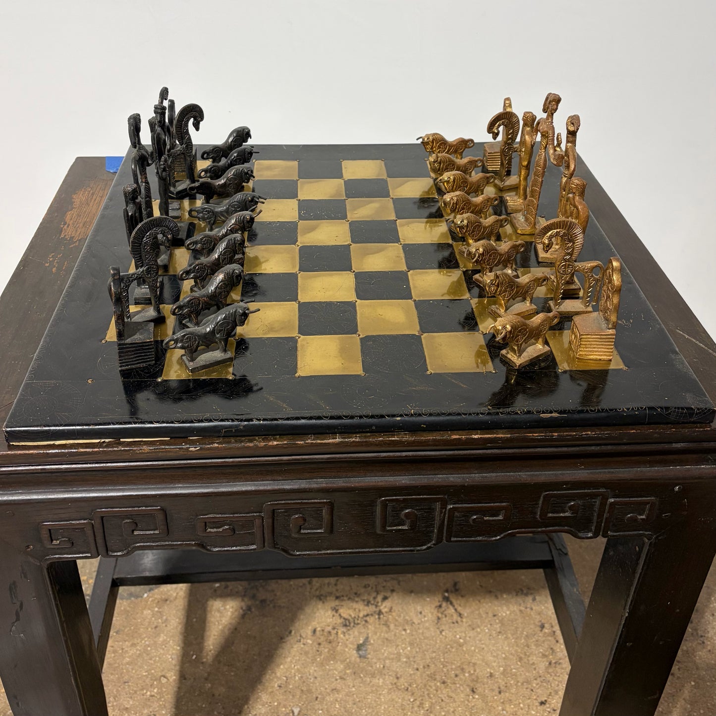 VTG John Plumb Minoan Ancient Greek Chess Set, 19.75"W x 19.75"H x .75