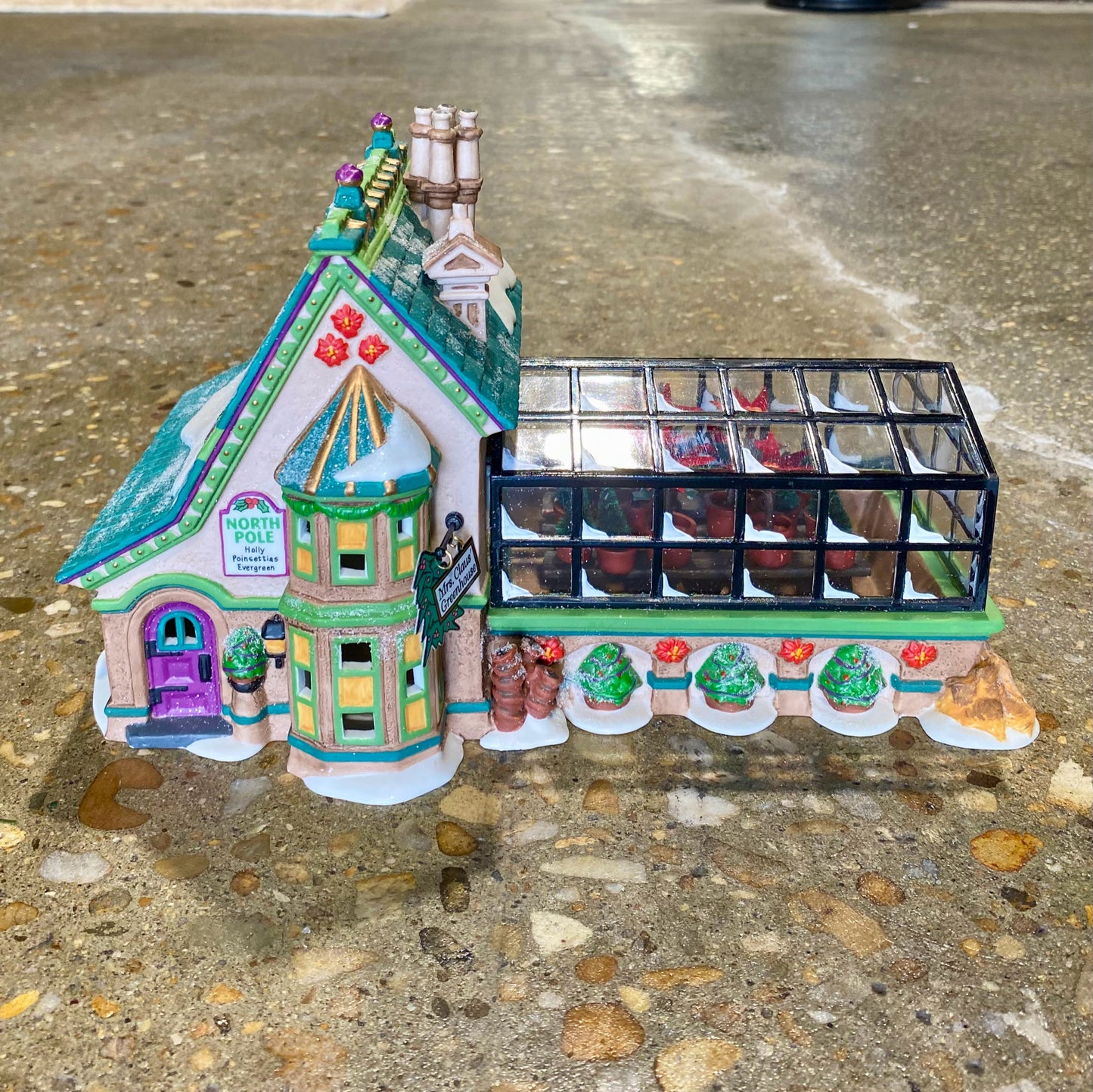 Heritage Village Collection, Porcelain, Greenhouse, 6.75"H x 11"W x 6.25"D