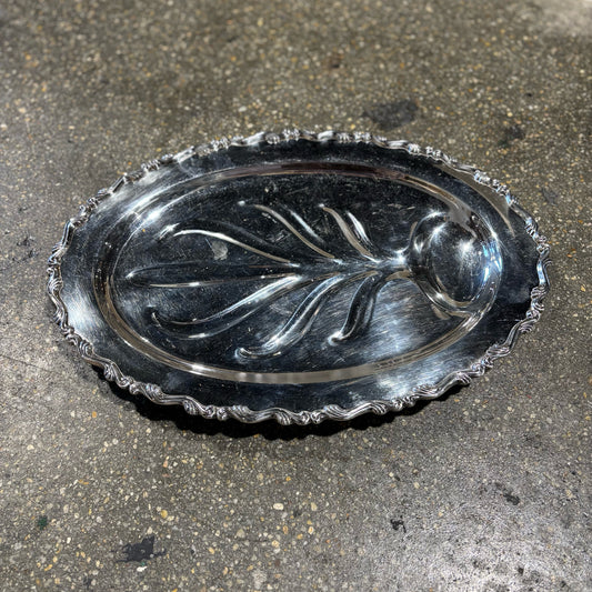WM Rogers Footed Meat Platter 18" L x 13" W x 2" H