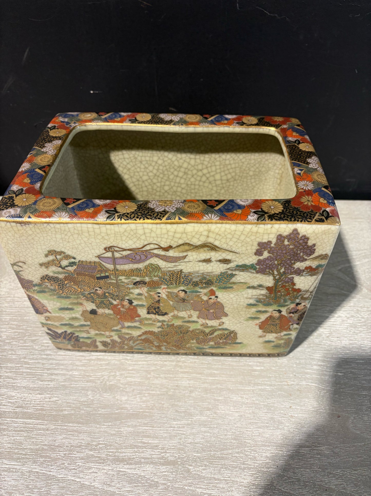 Satsuma Style Planter 10" L x 7" W x 7.5" H