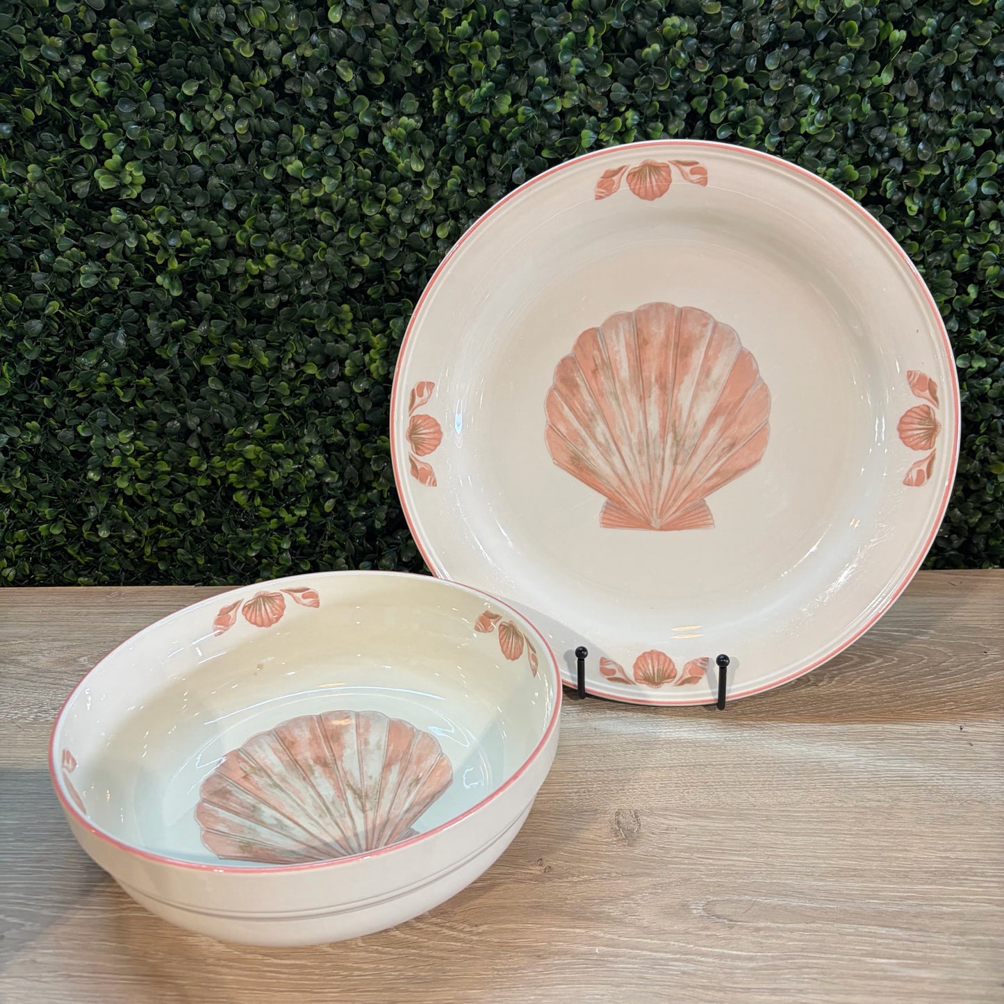 Sangostone 'Coquille' Serving Bowl 9"Dia x 2"H & Platter 11" Dia