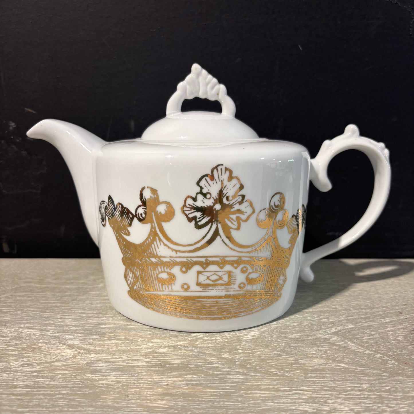 Rosanna "Kings Road" Teapot 10" W x 6.5" D x 7" H