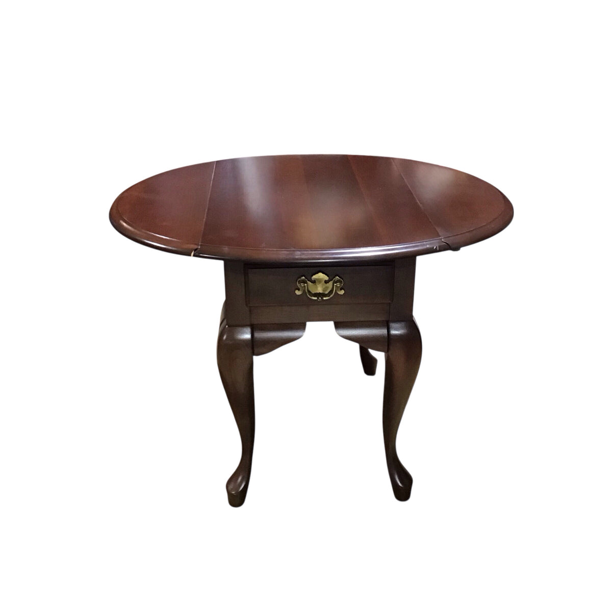 Pembroke Style Drop Leaf Table 16" to 36" W x 26"D x 23'H
