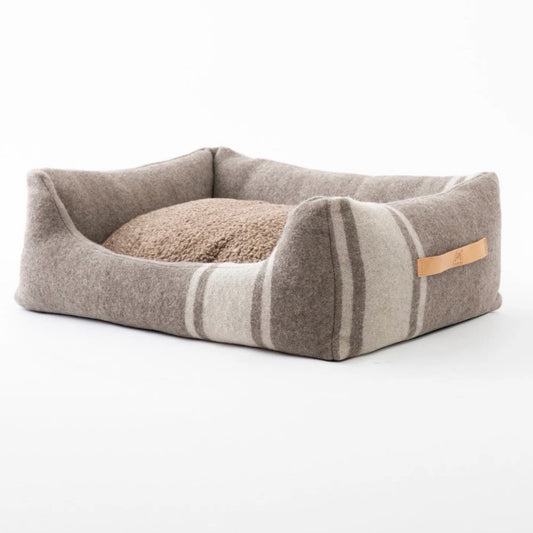 Henri Recycled Wool Dog Bed, White, 27.6"W x 19.7"D x 5.9"H