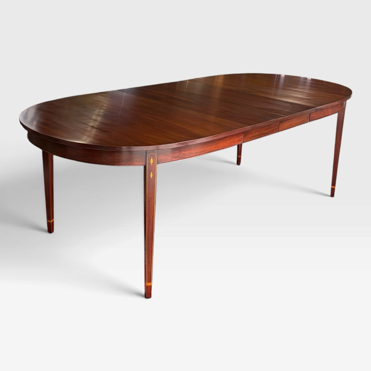 VTG Henkel-Harris Inlaid Mahogany Table w/3 Leaves, 64"-100"W x 42"D x 30"H