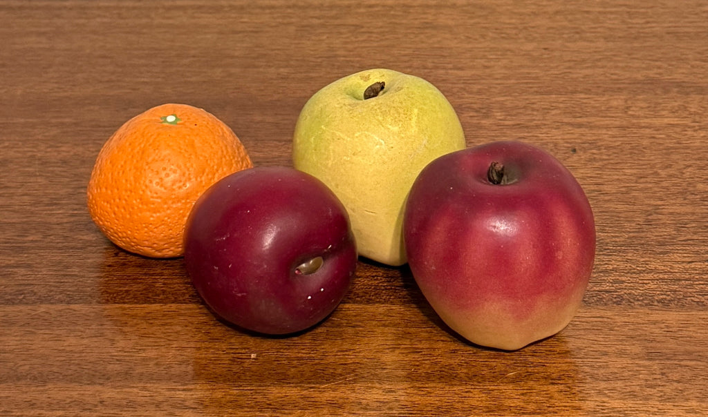VTG ceramic faux fruit, apples/plum/orange