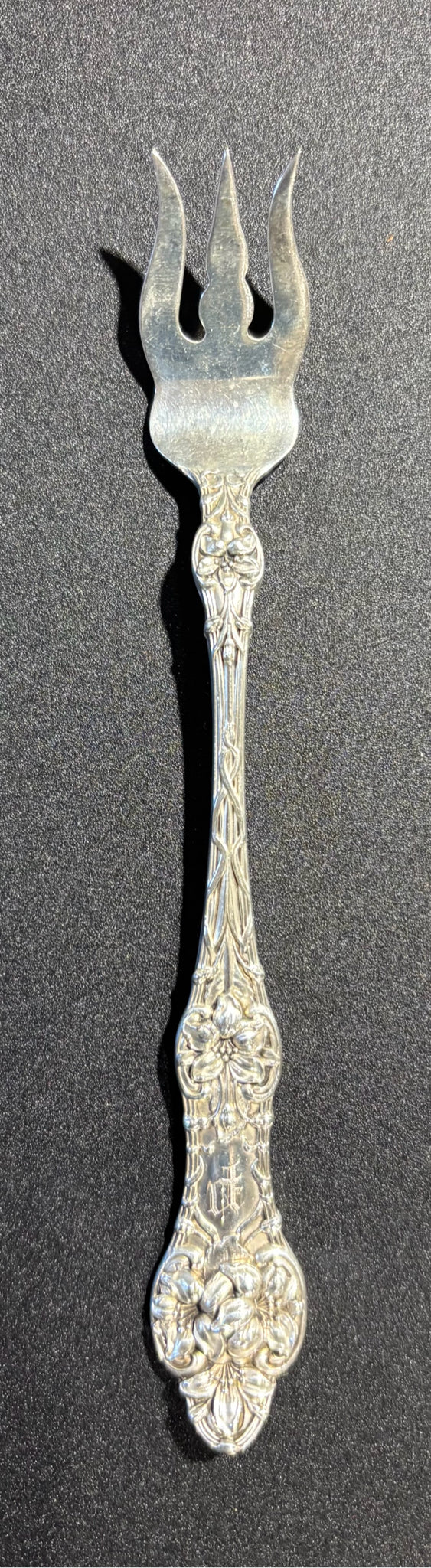 Old Orange Blossom Sterling Oyster Fork, mono, 6"L x .75" W