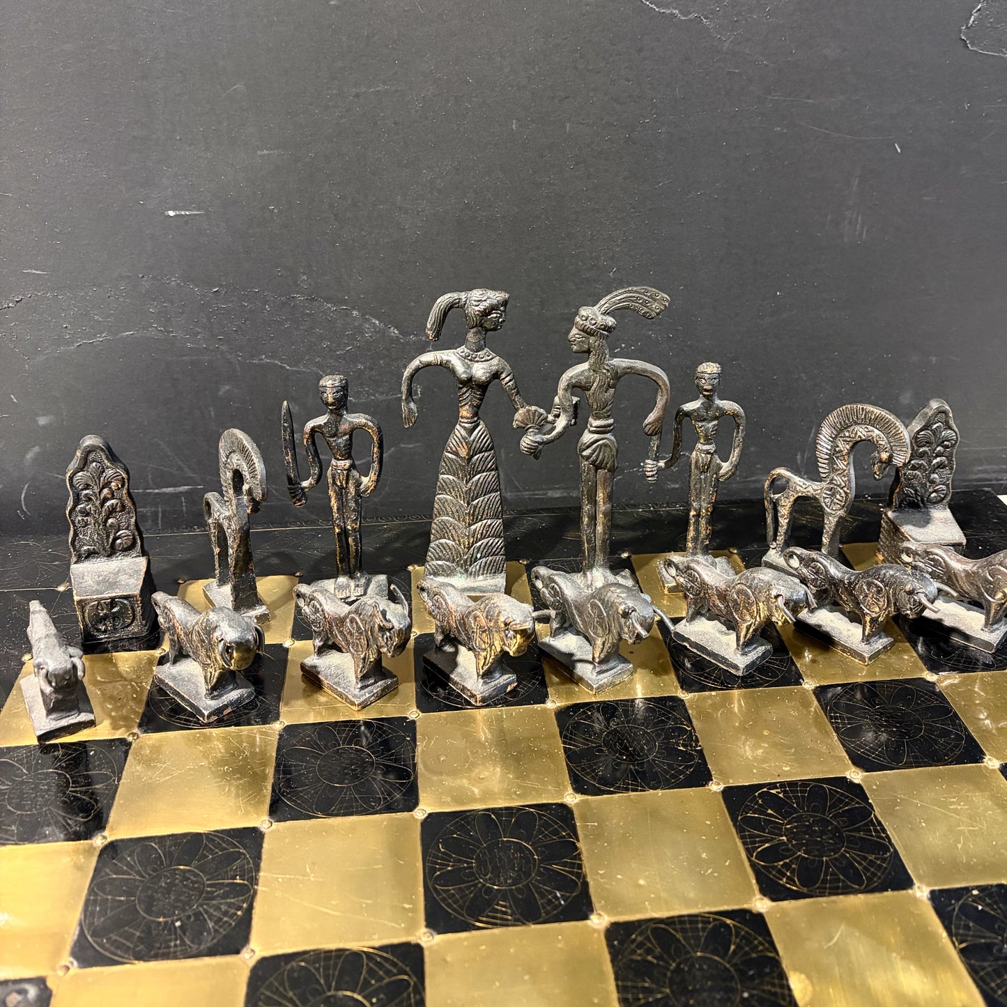 VTG John Plumb Minoan Ancient Greek Chess Set, 19.75"W x 19.75"H x .75