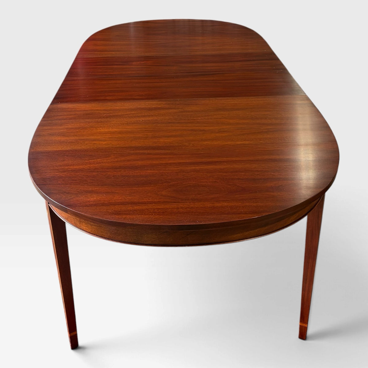 VTG Henkel-Harris Inlaid Mahogany Table w/3 Leaves, 64"-100"W x 42"D x 30"H