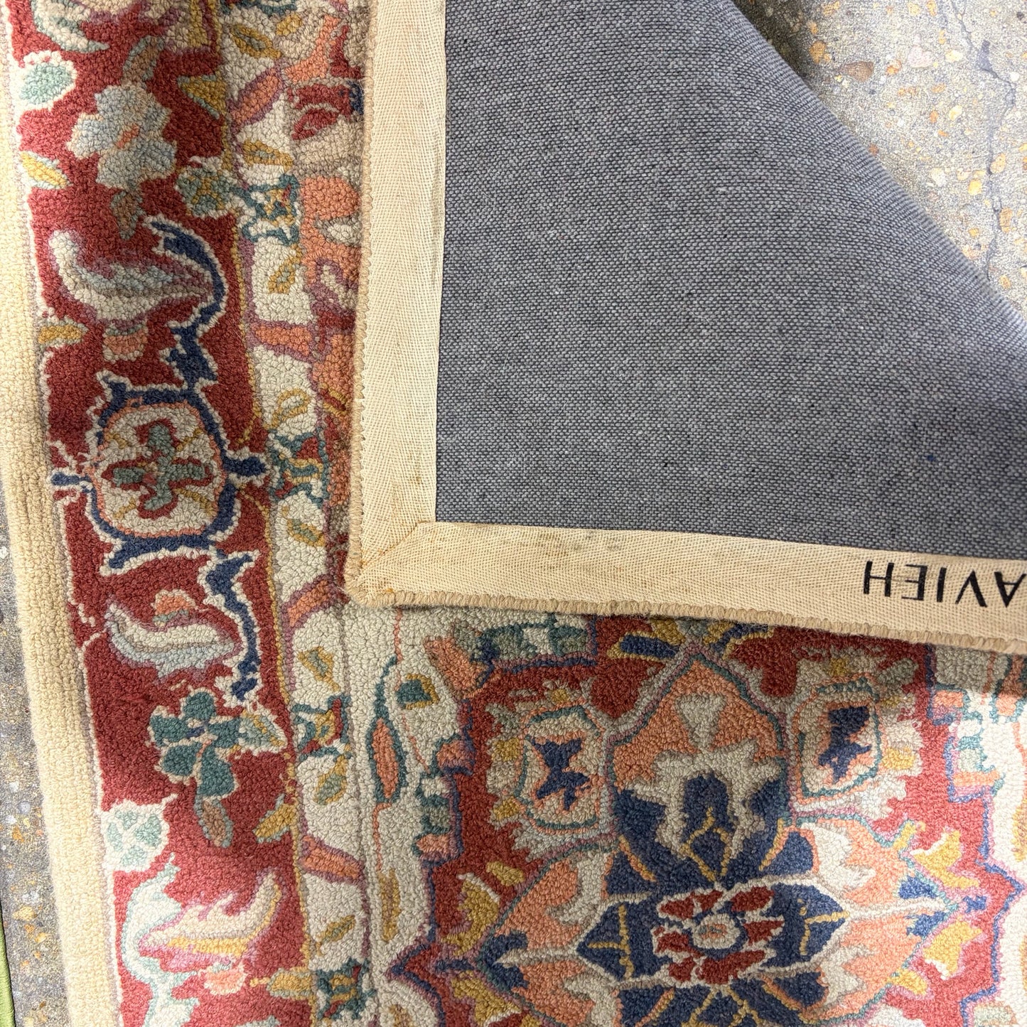 Safavieh Chelsea Hooked Wool Runner, 30.5"W  x 118"L
