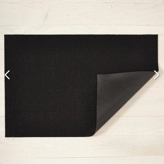 Chilewich Solid Indoor/Outdoor Shag Mat, Black, 18"W x 28"L