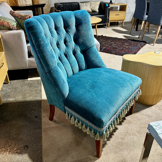 Tufted Armless Upholstered Chair, Teal w/ Tassel Trim, 26.5"L x 29.5"D x 35.5"H