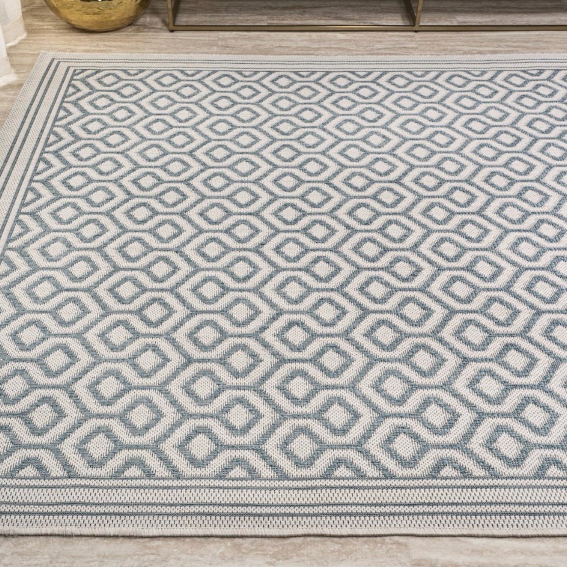 Marvao Diamond Trellis Indoor/Outdoor Area Rug, 7'8"W x 10'L