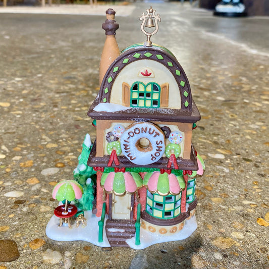 Heritage Village Collection, Porcelain, Donut Shop, 6.5"H x 4.5"W x 4.5"D