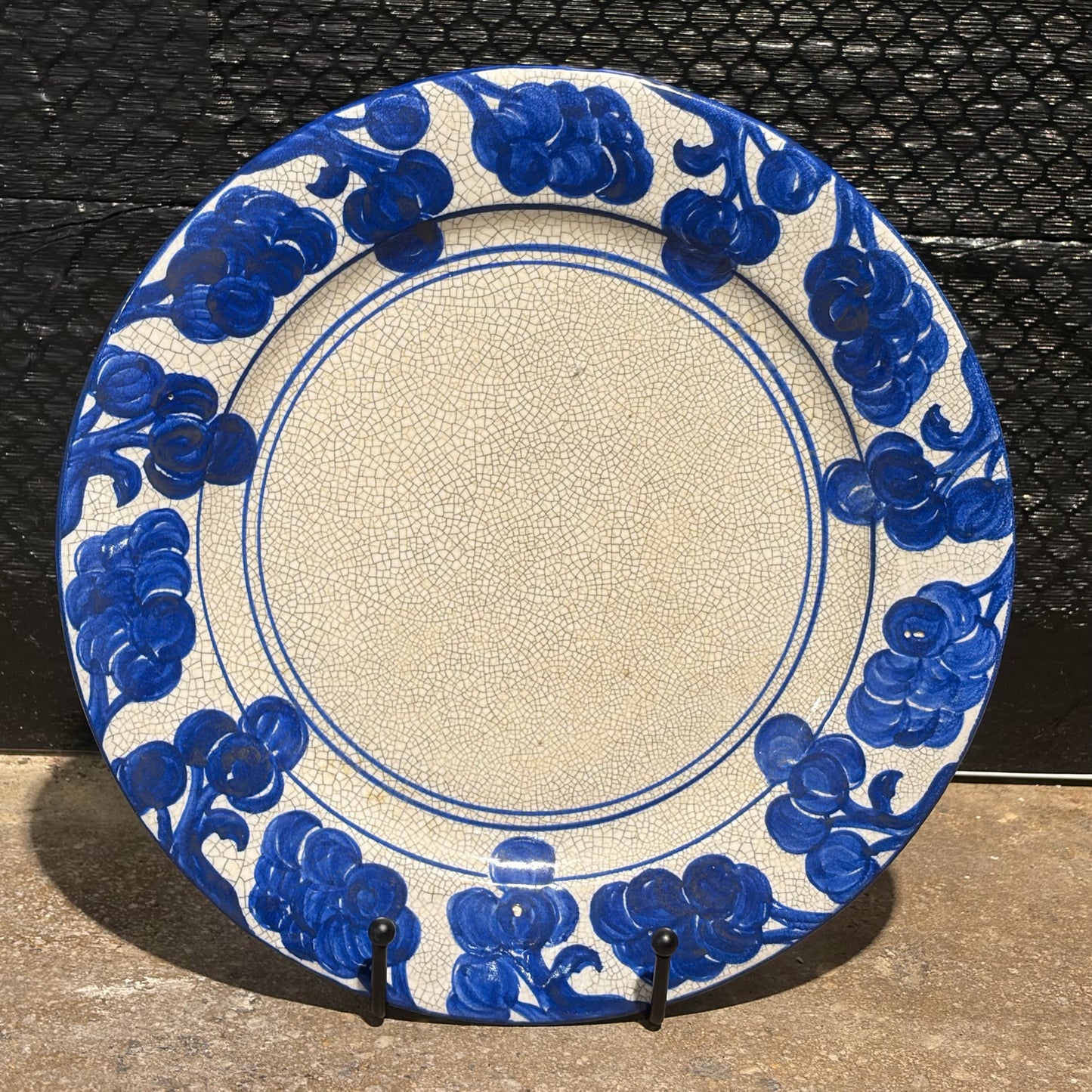 Vintage Dedham Pottery Grape Plate, 10"Dia x 1"D