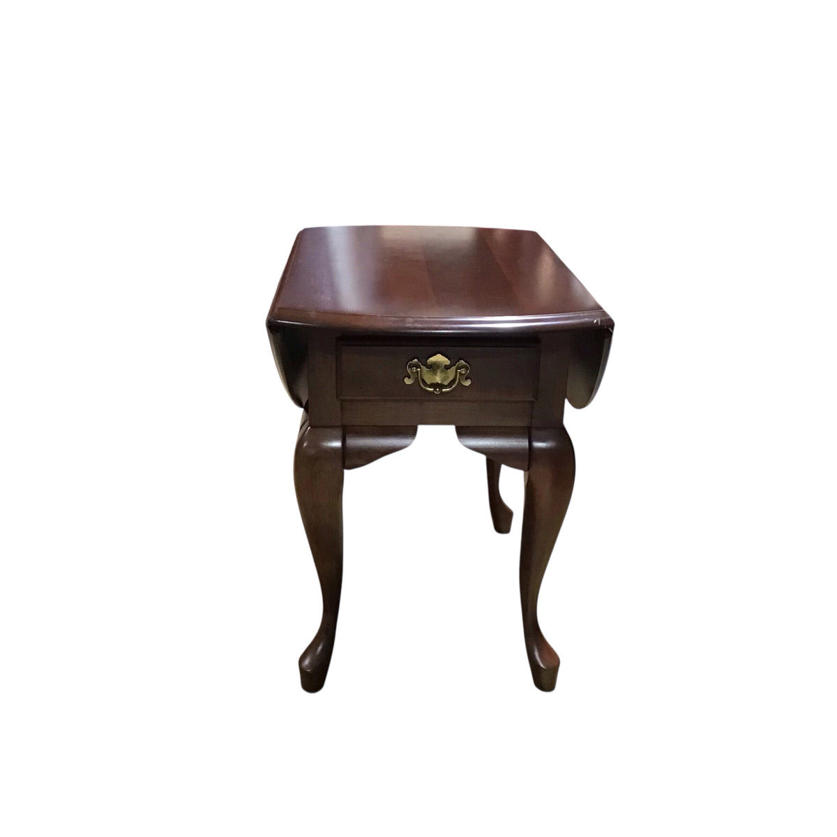 Pembroke Style Drop Leaf Table 16" to 36" W x 26"D x 23'H