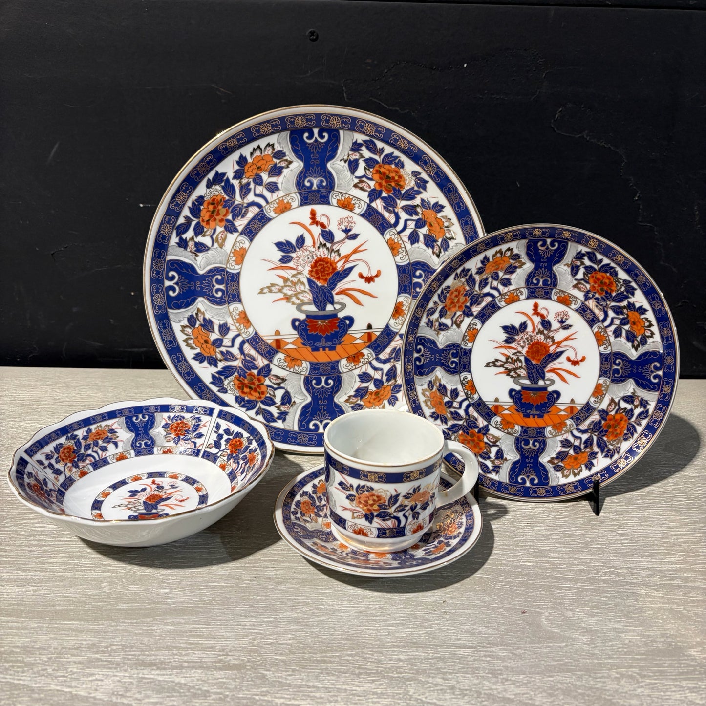 5 - 5 Piece Place Setting, "Flower Garden" by Heygill Imports, 10.5" Plate